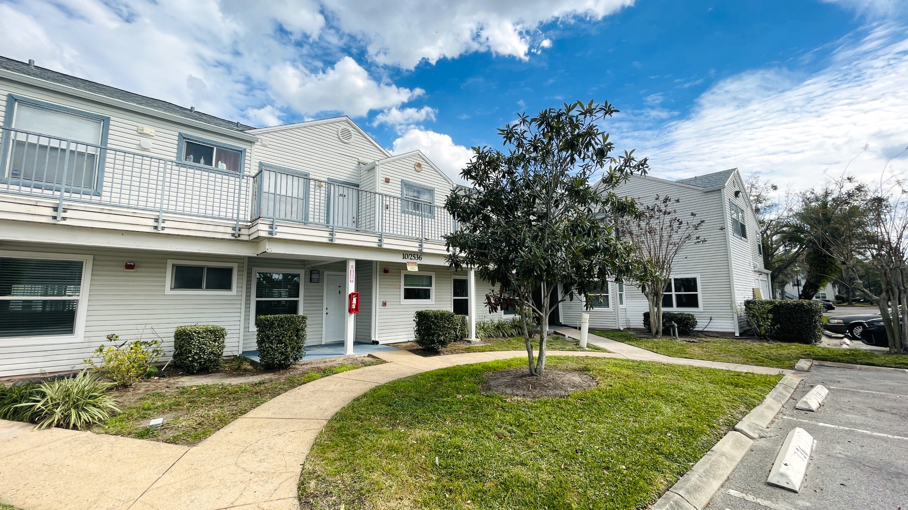 2536 Woodgate Boulevard