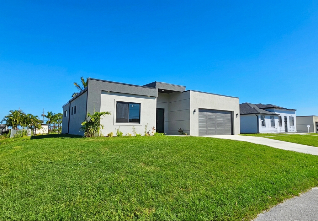 1027 Kismet Parkway West