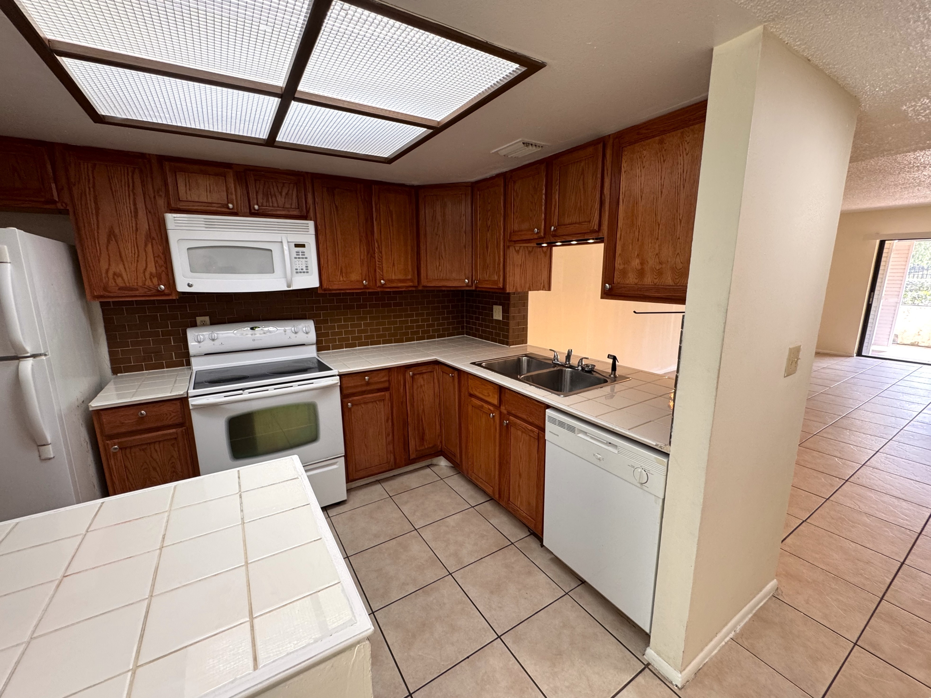 4989 Puritan Circle